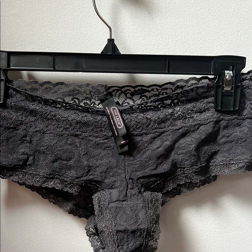 Victoria’s Secret grey Lace Panties M